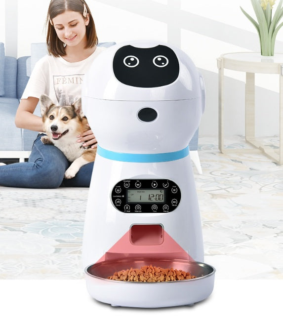 Smart pet feeder, automatic cat and dog feeder with timed and measured feeding.